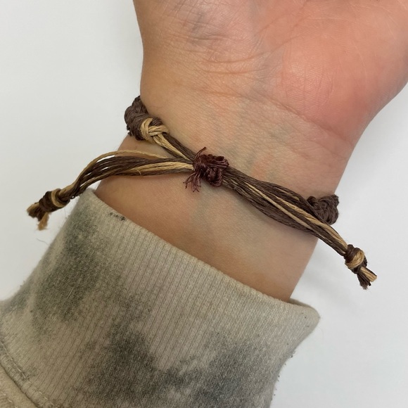 Handmade adjustable bracelets. - Picture 7 of 7